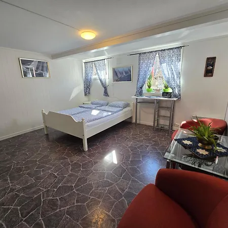 Koselig Hybel Til Leie In Apartmán