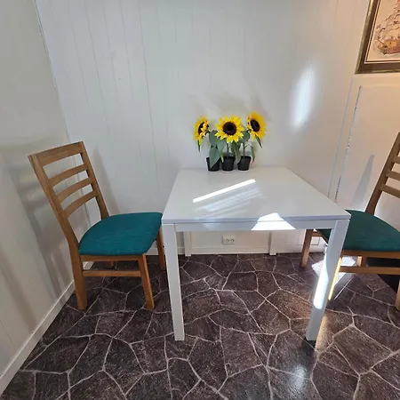 Koselig Hybel Til Leie In * Tvedestrand